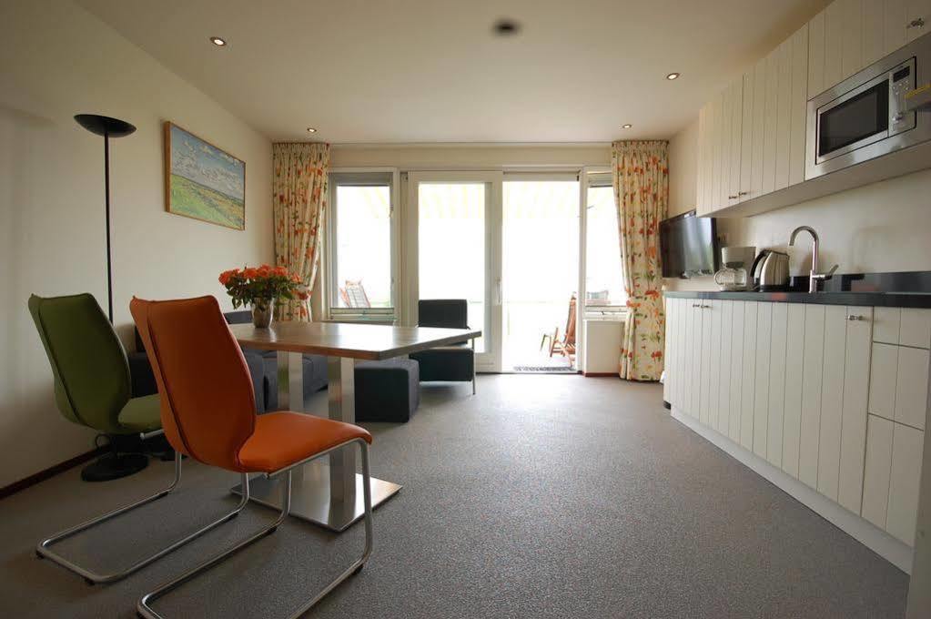 The Sunset Apartments Hollum  Εξωτερικό φωτογραφία